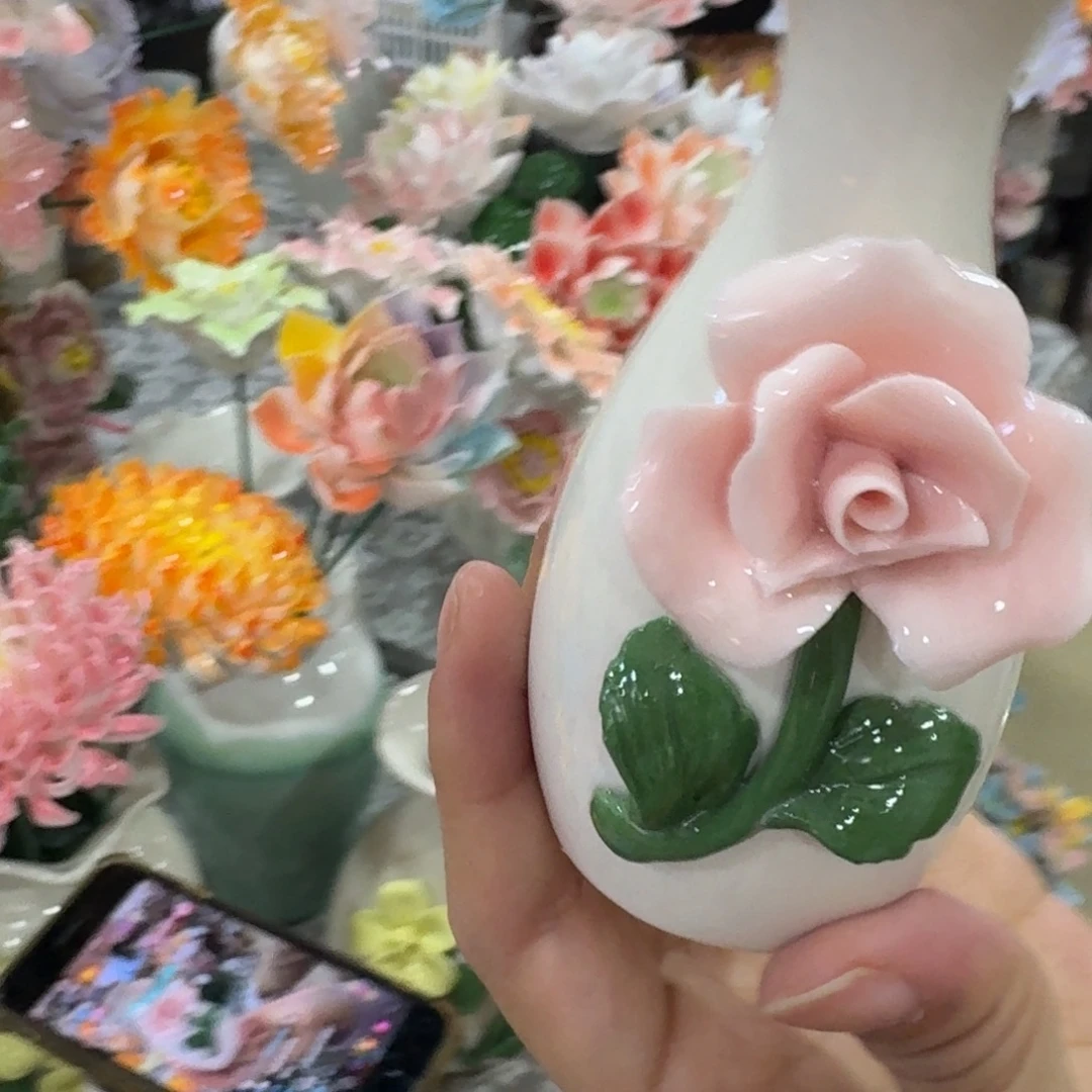 5***.瑕疵1419 陶瓷花拍满20元发货，退款的拉黑