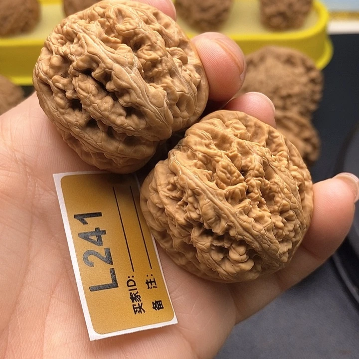 文玩核桃把件粗筋4.1