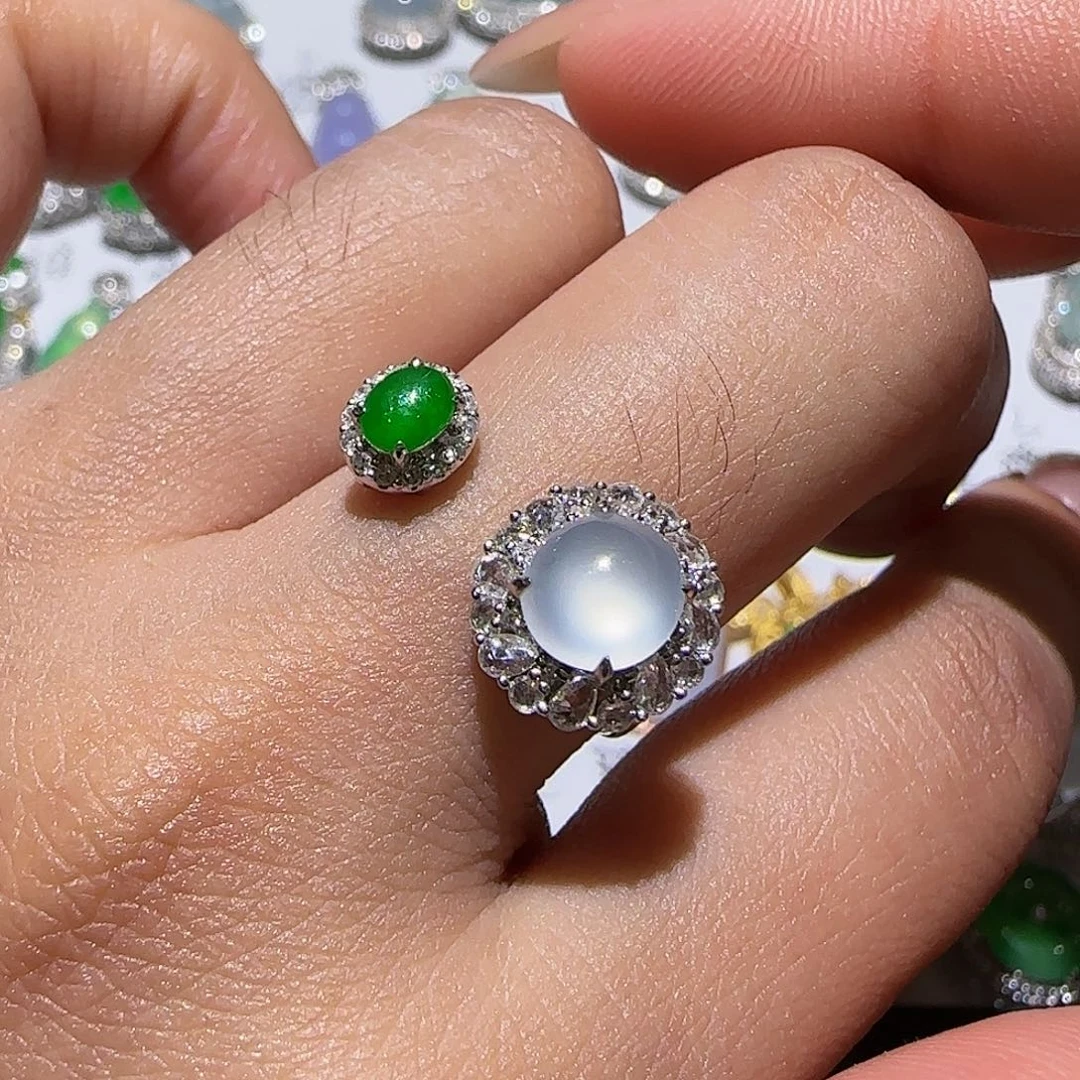 【闪购商品】18K金镶嵌戒指翡翠天然