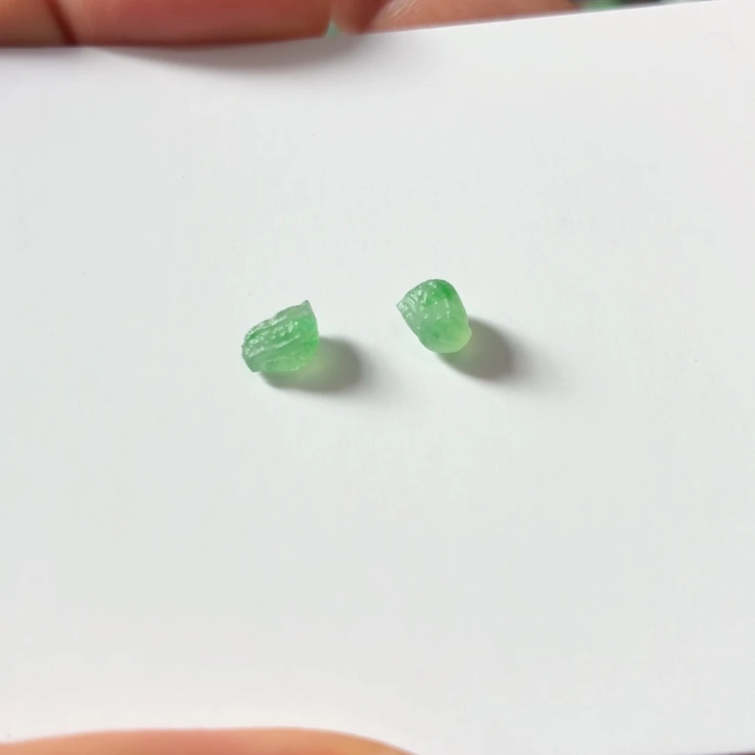 定制翡翠未镶嵌花生