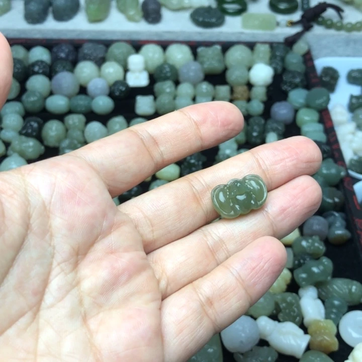 【闪购商品】和田玉未镶嵌颈饰