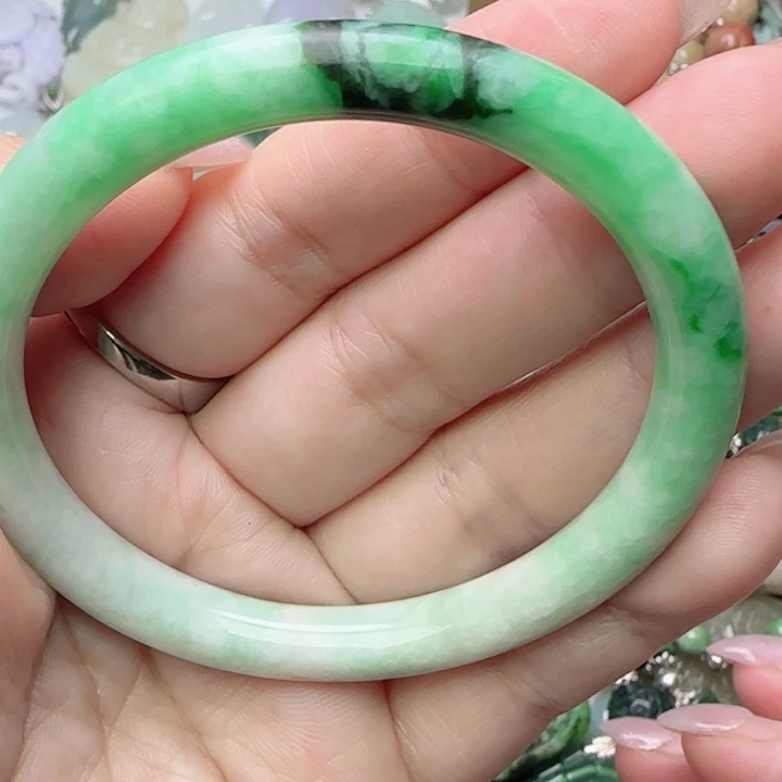 翡翠未镶嵌手镯天然A货28