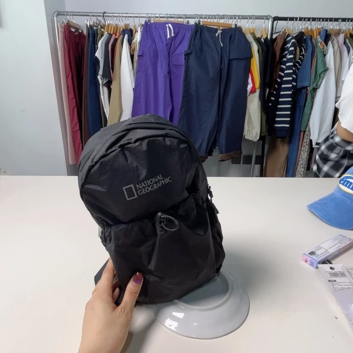 瓷片胸包。。。。。。。。。。。。