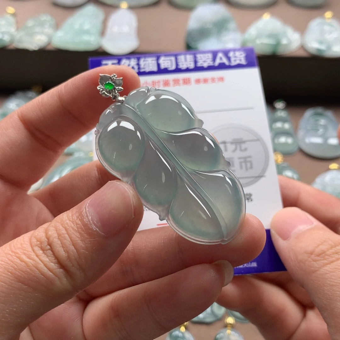 颈饰18K金镶嵌翡翠迷*天然翡翠