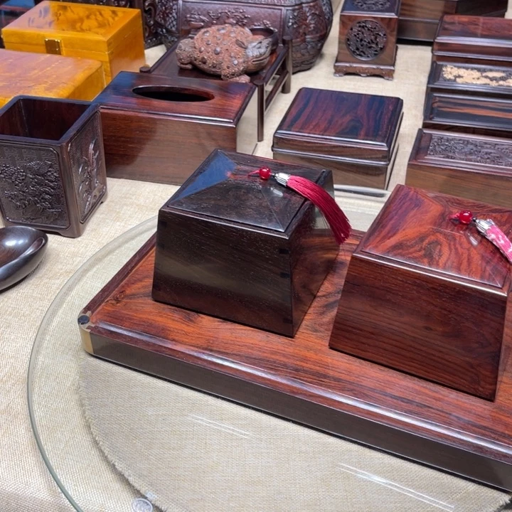 紫檀木类成套家具