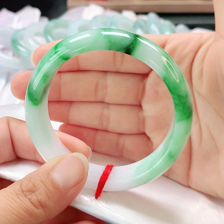 未镶嵌手镯翡翠56轮胎