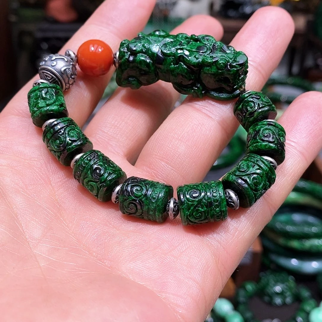 未镶嵌手链翡翠漂亮美眉