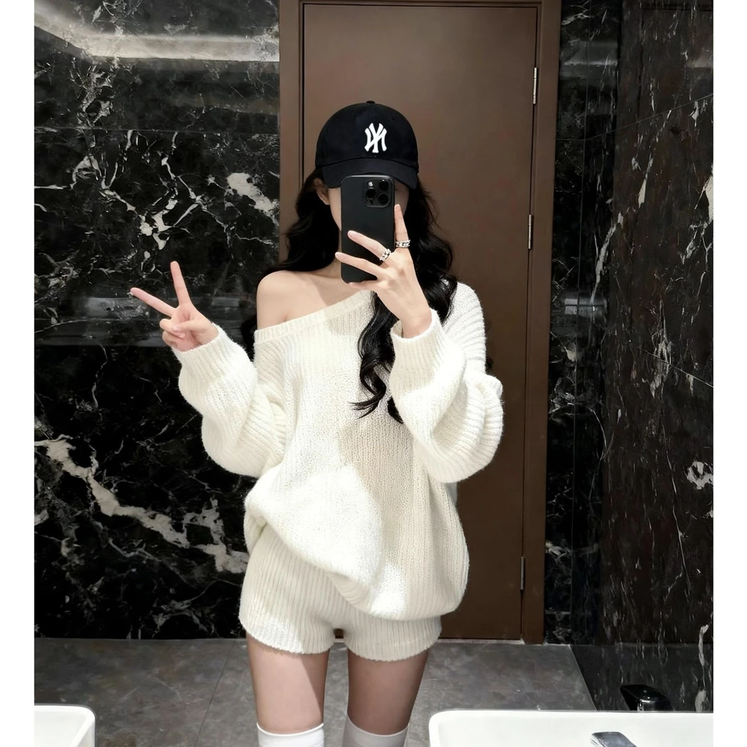 秋冬新款慵懒风软糯针织毛衣女高腰显瘦休闲短裤两件套