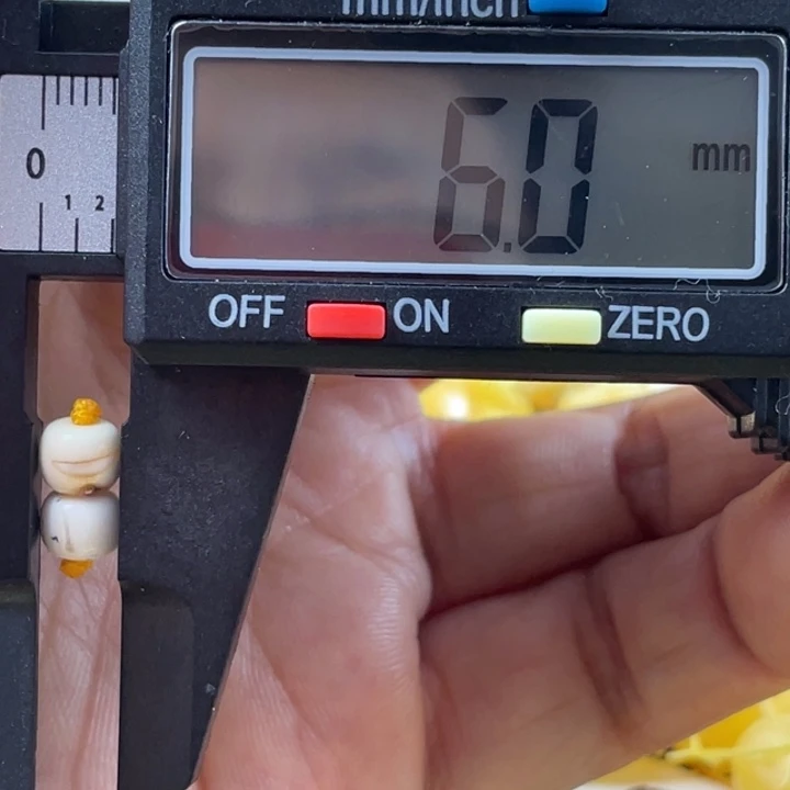 琥珀未镶嵌裸石19杂