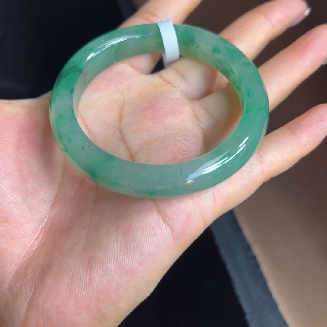 石英质玉手镯未镶嵌非洲翠5556