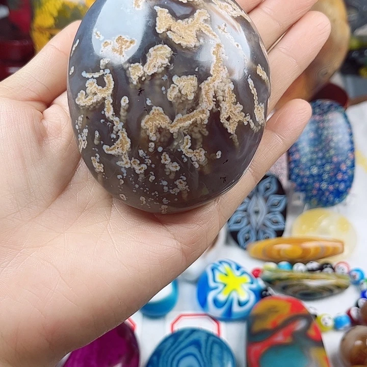 花***富玛瑙/玉髓未镶嵌耳环