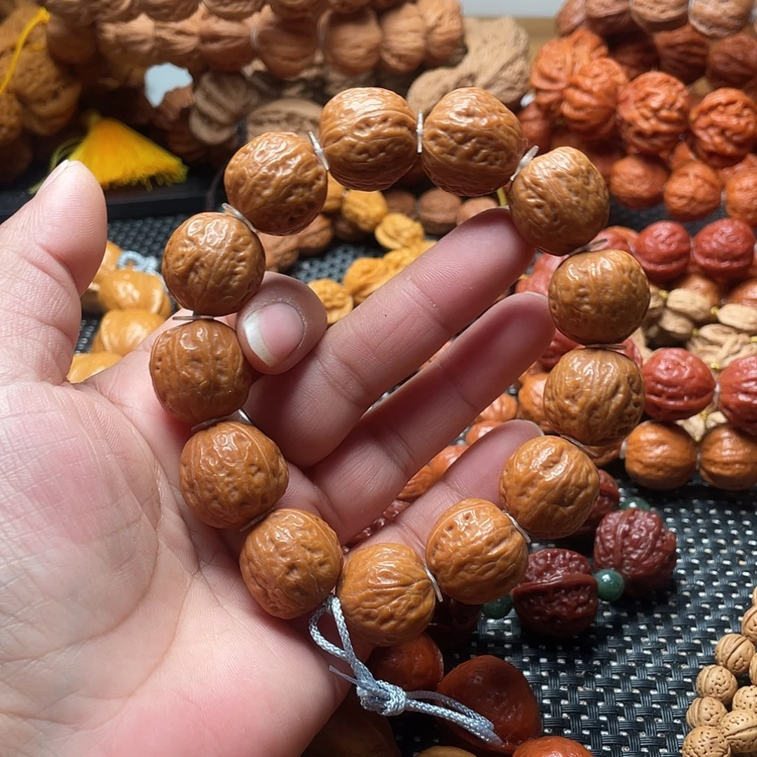 _***、文玩核桃手串足球