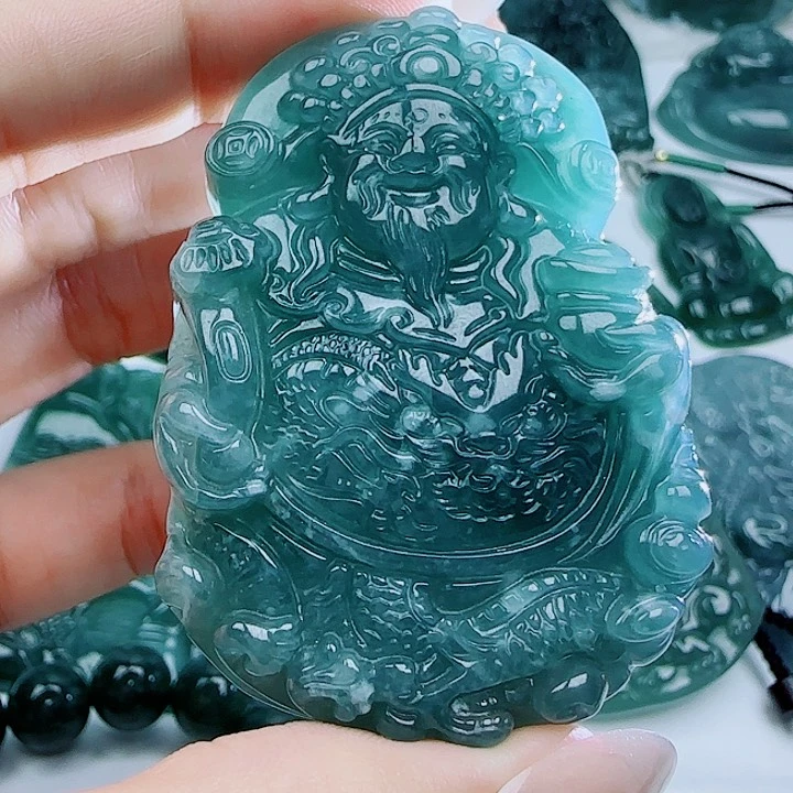 翡翠未镶嵌颈饰多样性发货天然的A货翡翠