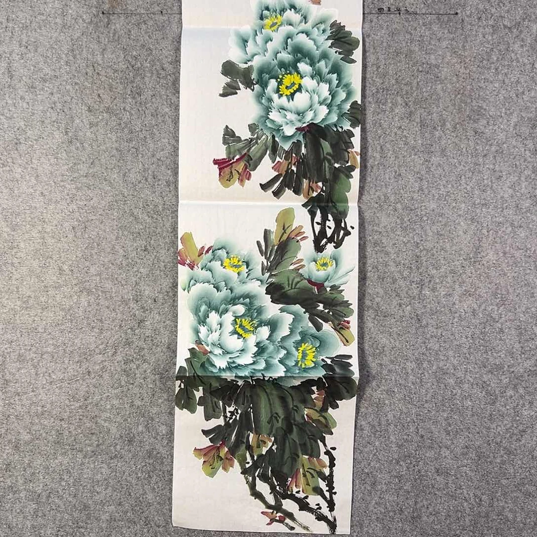 国画430 牡丹等植物生长于这里生长