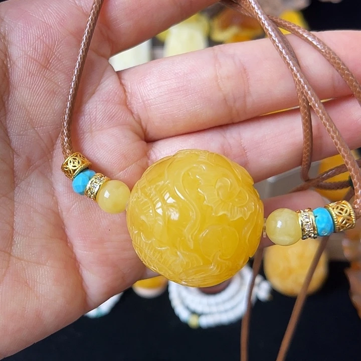 琥珀未镶嵌珠宝奇石