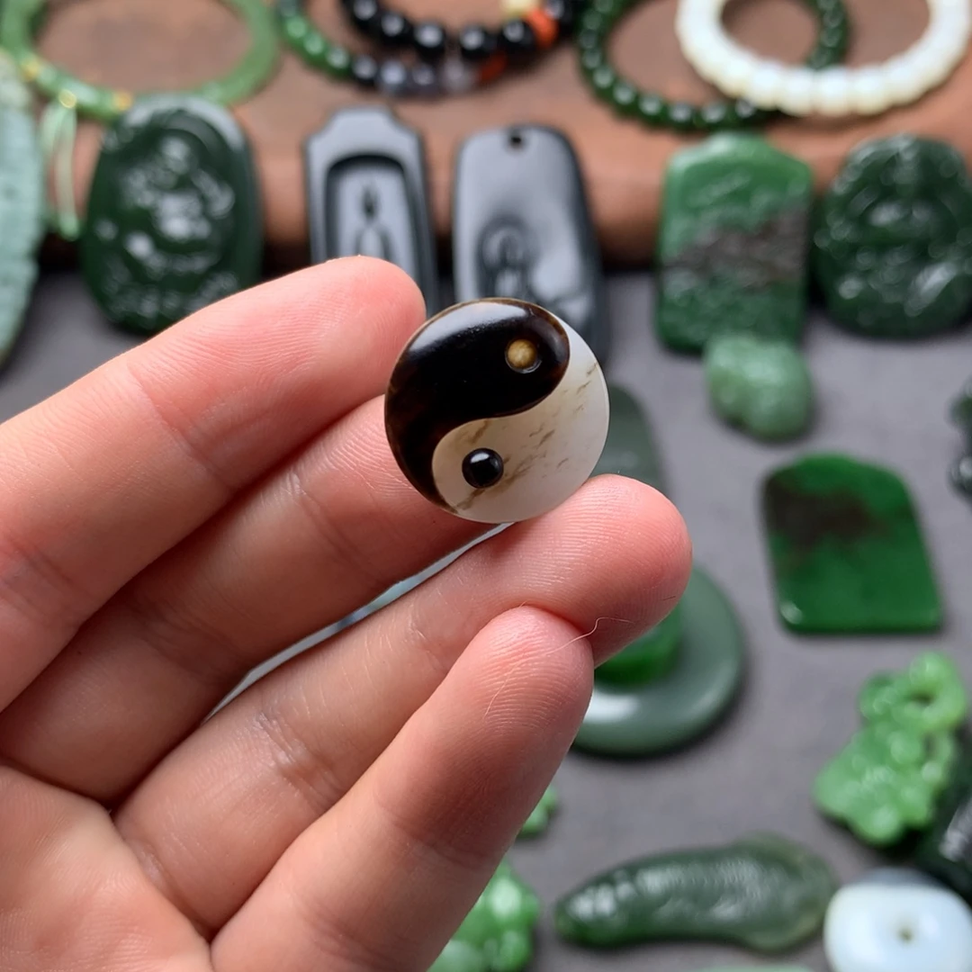 慕***野和田玉未镶嵌挂件