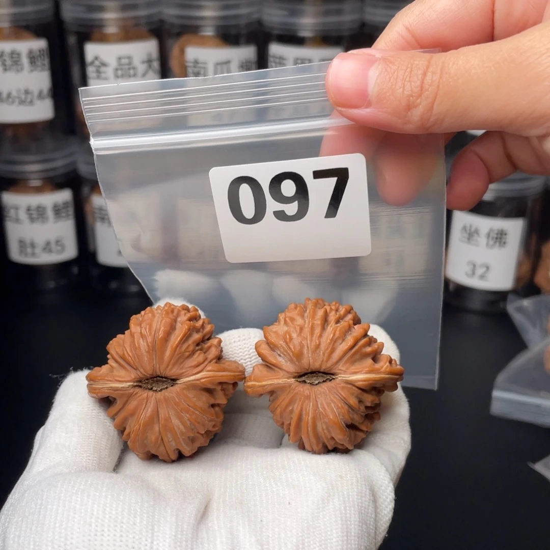 文玩核桃把件全品44平谷楼