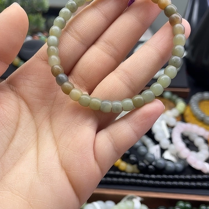 和田玉未镶嵌手串