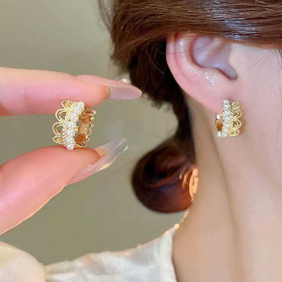 铜合金耳饰 皇冠蕾丝花边珠珠耳扣气质精致高级感法式复古设计感