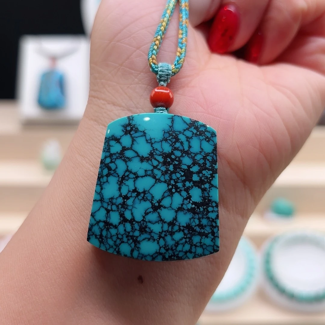 南红玛瑙配饰未镶嵌