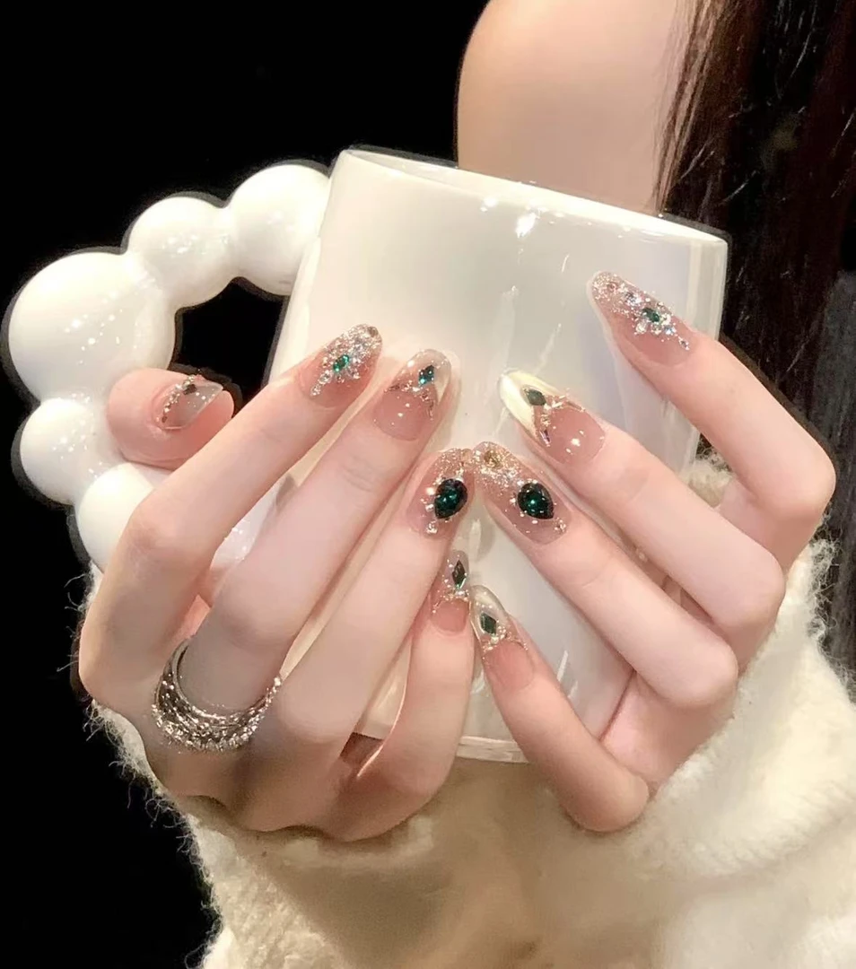 【祖母绿】2025高级气质定制轻奢手工法式猫眼显白纯手工