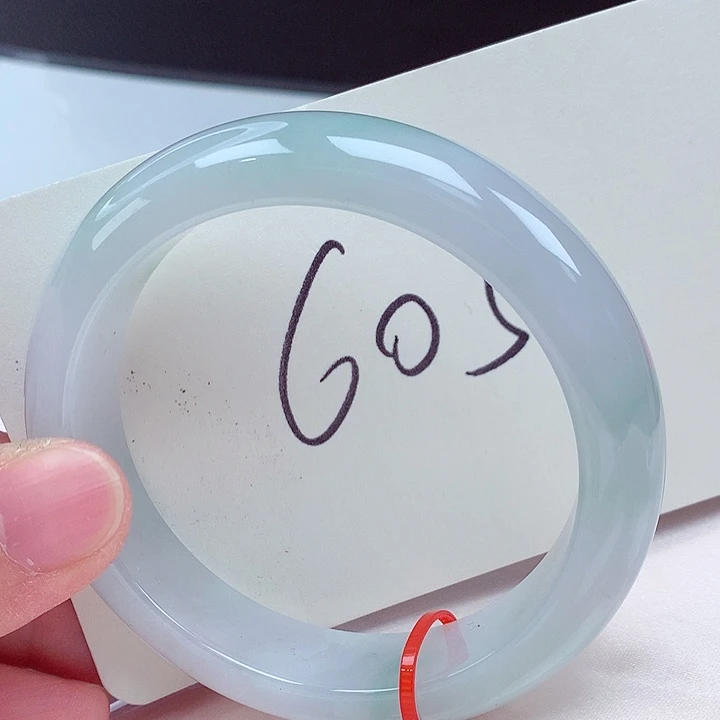 翡翠未镶嵌手镯翡翠