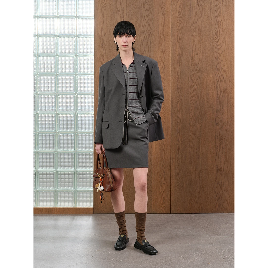 “Miu西娅”MIU系西装短裤半裙套装