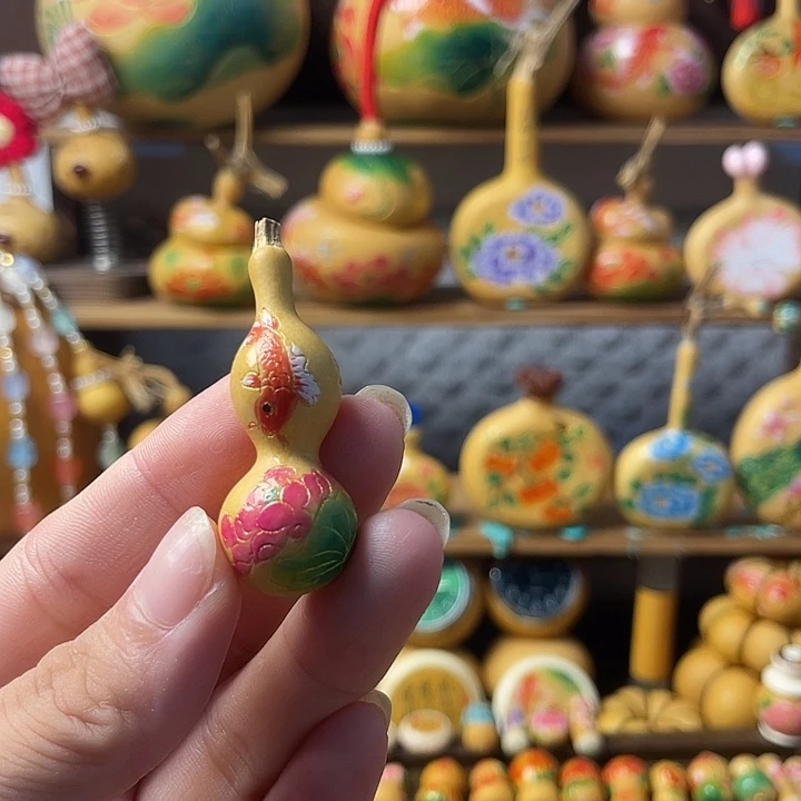 嘻***哈一个小葫芦绕指柔做工