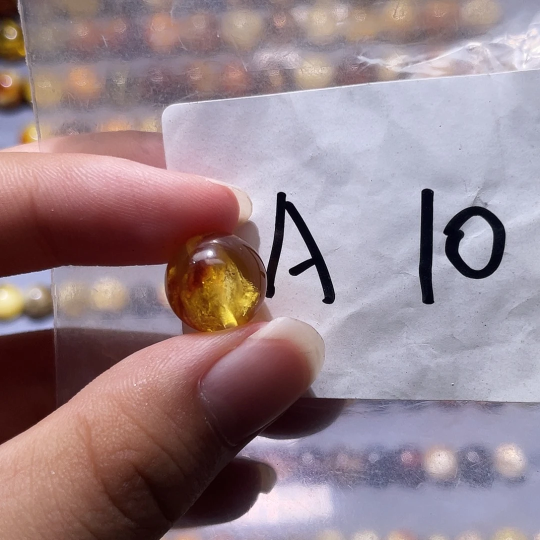 未镶嵌琥珀裸石12.7福利