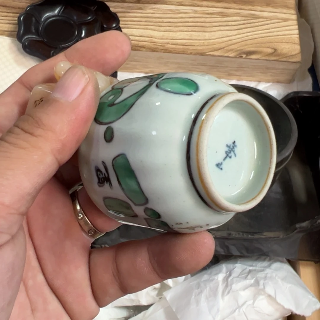 杯子哈哈哈哈哈哈哈m****6