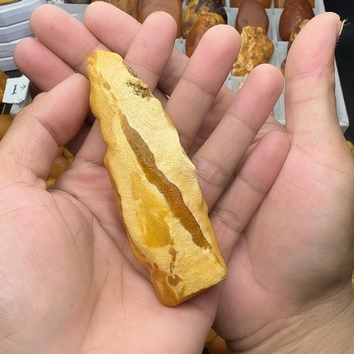 琥珀未镶嵌裸石天然蜜蜡吊坠
