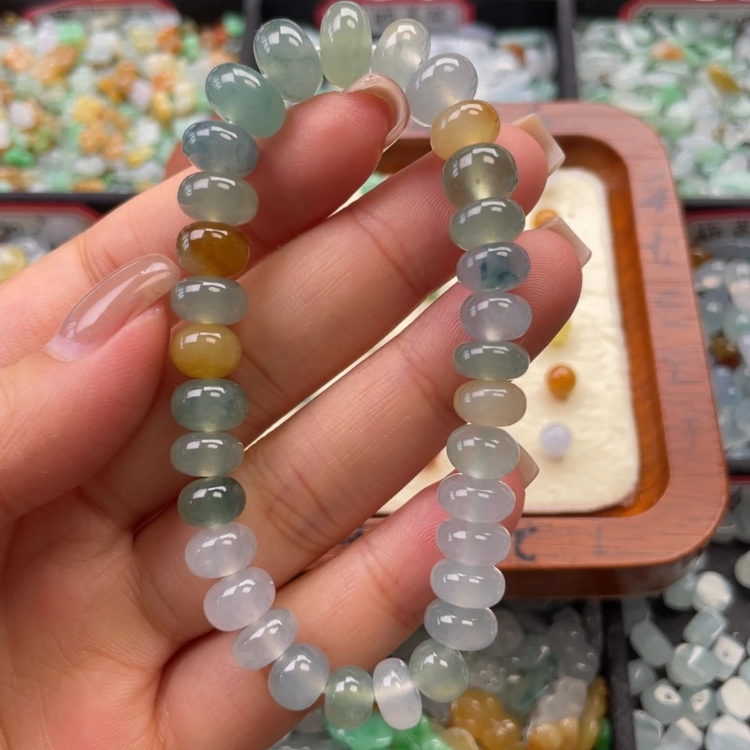 颈饰未镶嵌翡翠手串