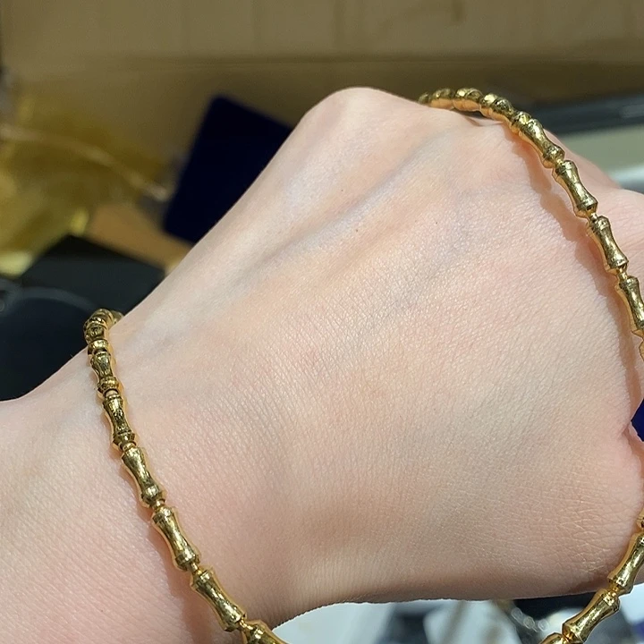 你****中古香水沐浴露持久留香