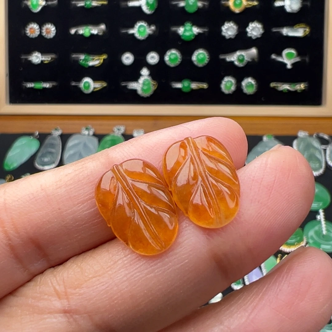 翡翠未镶嵌颈饰叶15.8