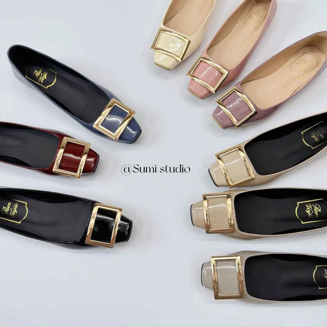SUMI 时尚经典方头金属扣浅口秋季平底单鞋女鞋漆皮法式软底网红