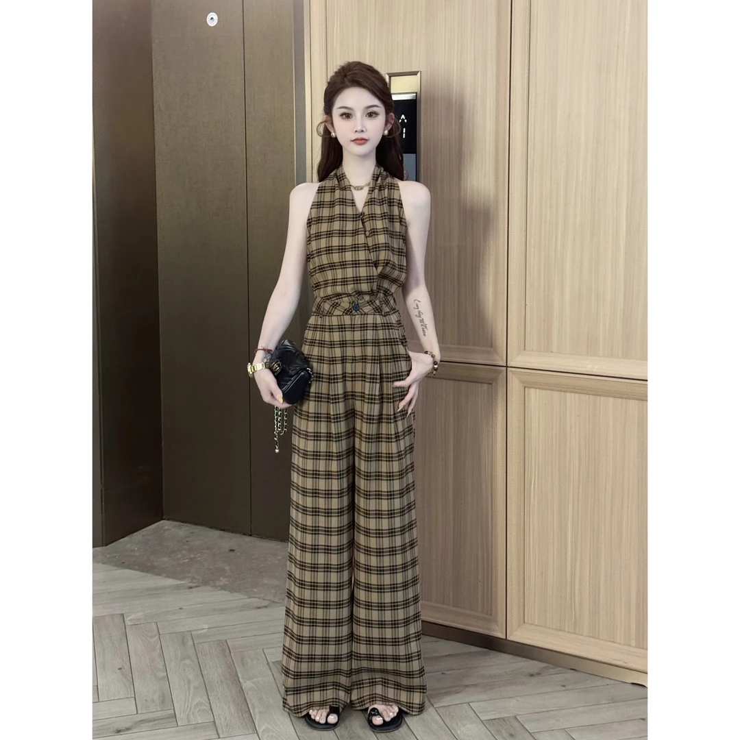 (巴黎秀场)韩系大女主挂脖纯欲修身百搭显瘦上档次气质套装