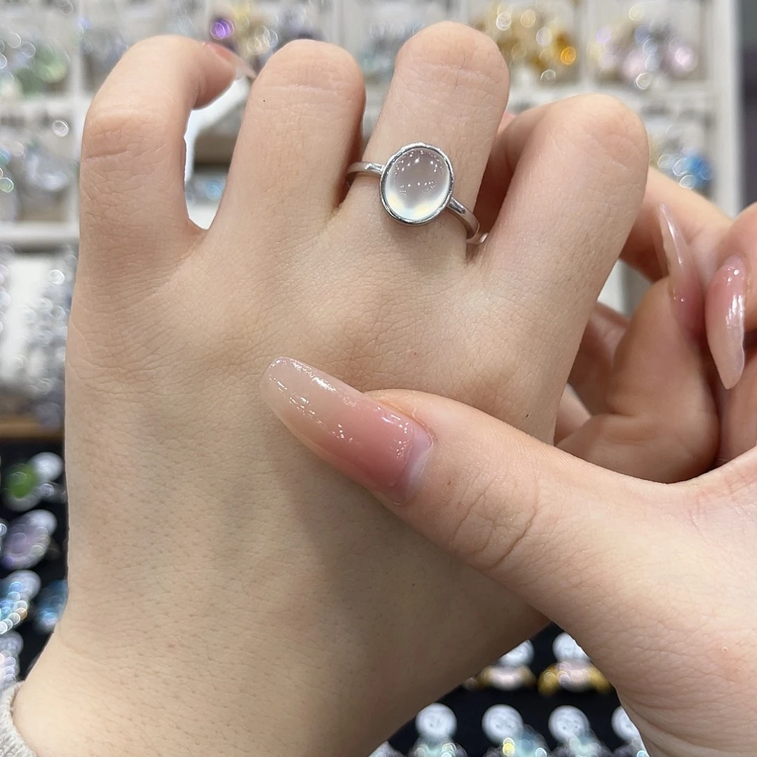 黎***月蛇纹石玉银S925镶嵌戒指