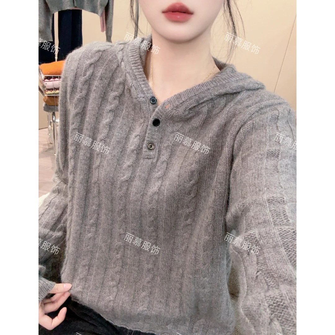 【麻花竖条连帽衫】三粒扣麻花纯色花边下摆针织连帽衫2262