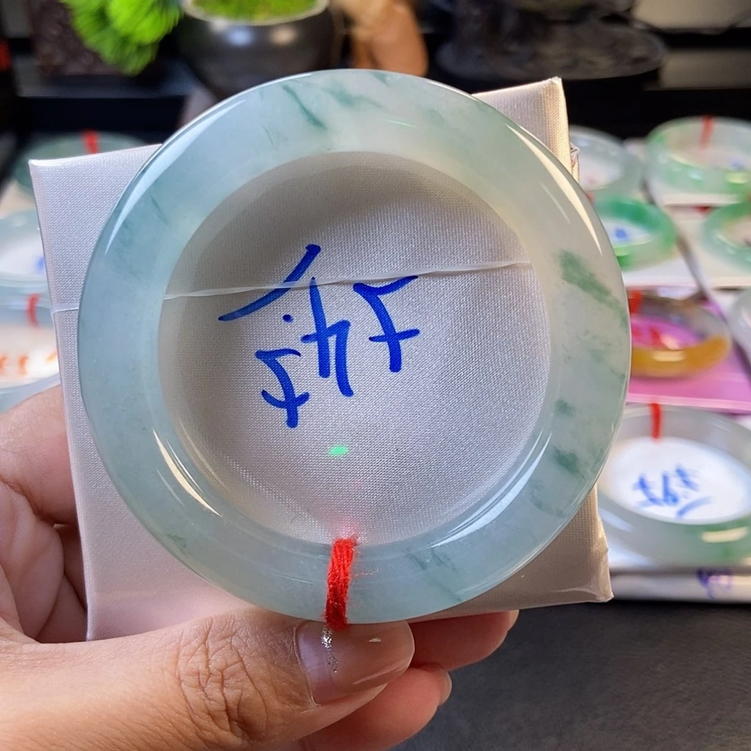 翡翠未镶嵌手镯21冰飘花