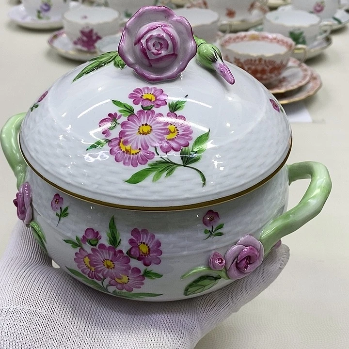 摆件进口瓷器赫伦