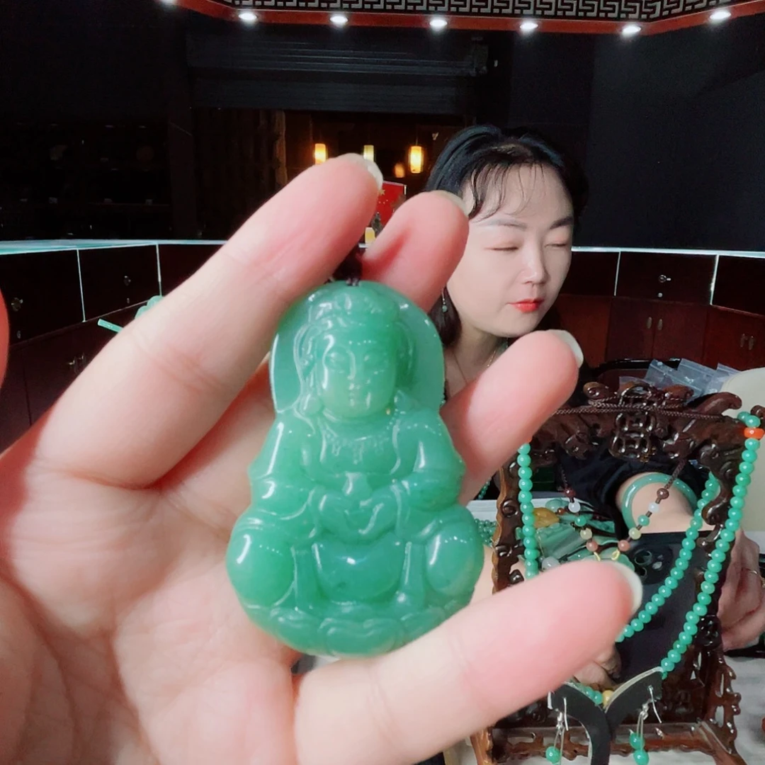 密玉（石英质玉）未镶嵌颈饰