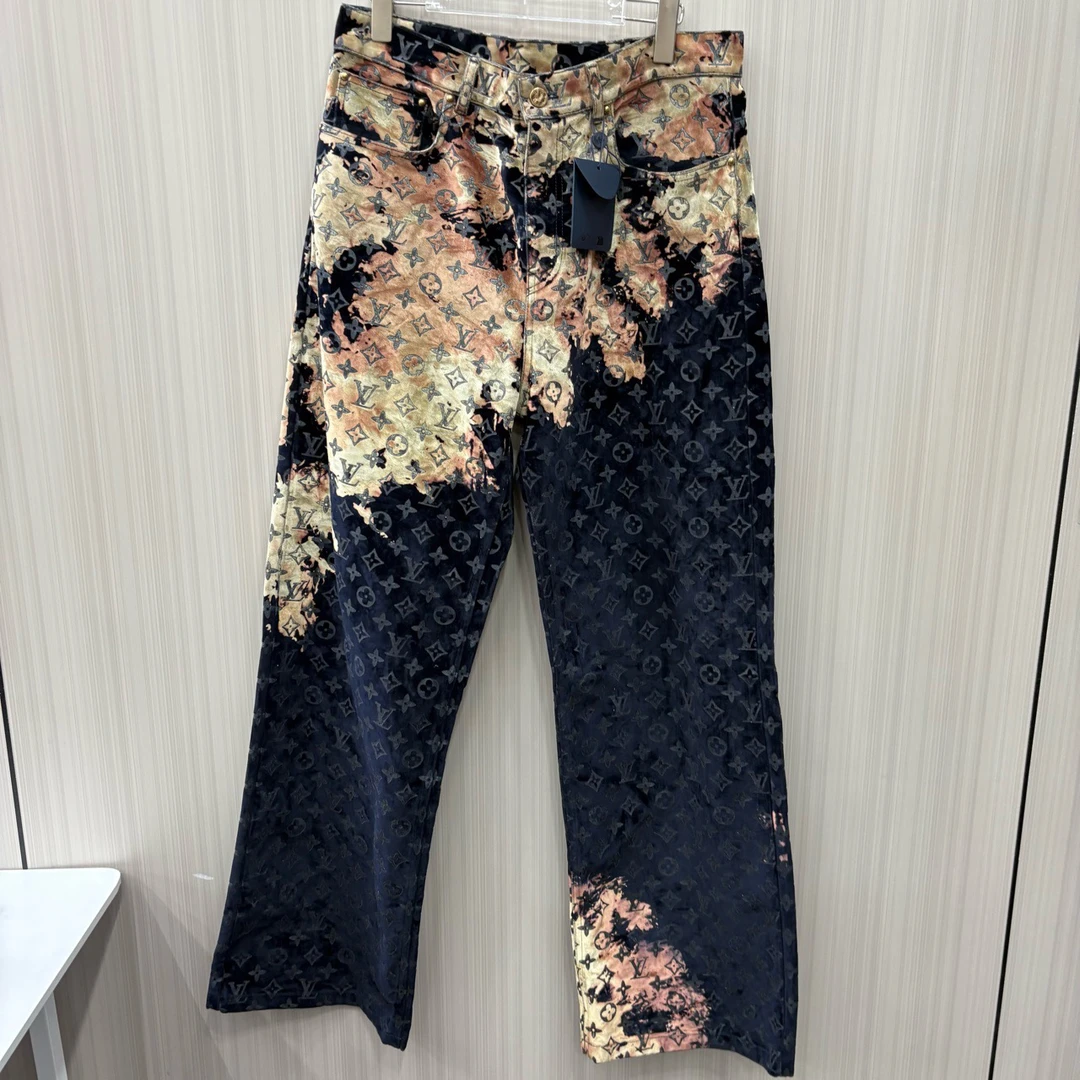 全新未使用 LouisVuitton/路易威登 火烧云牛仔裤 尺码31 10332