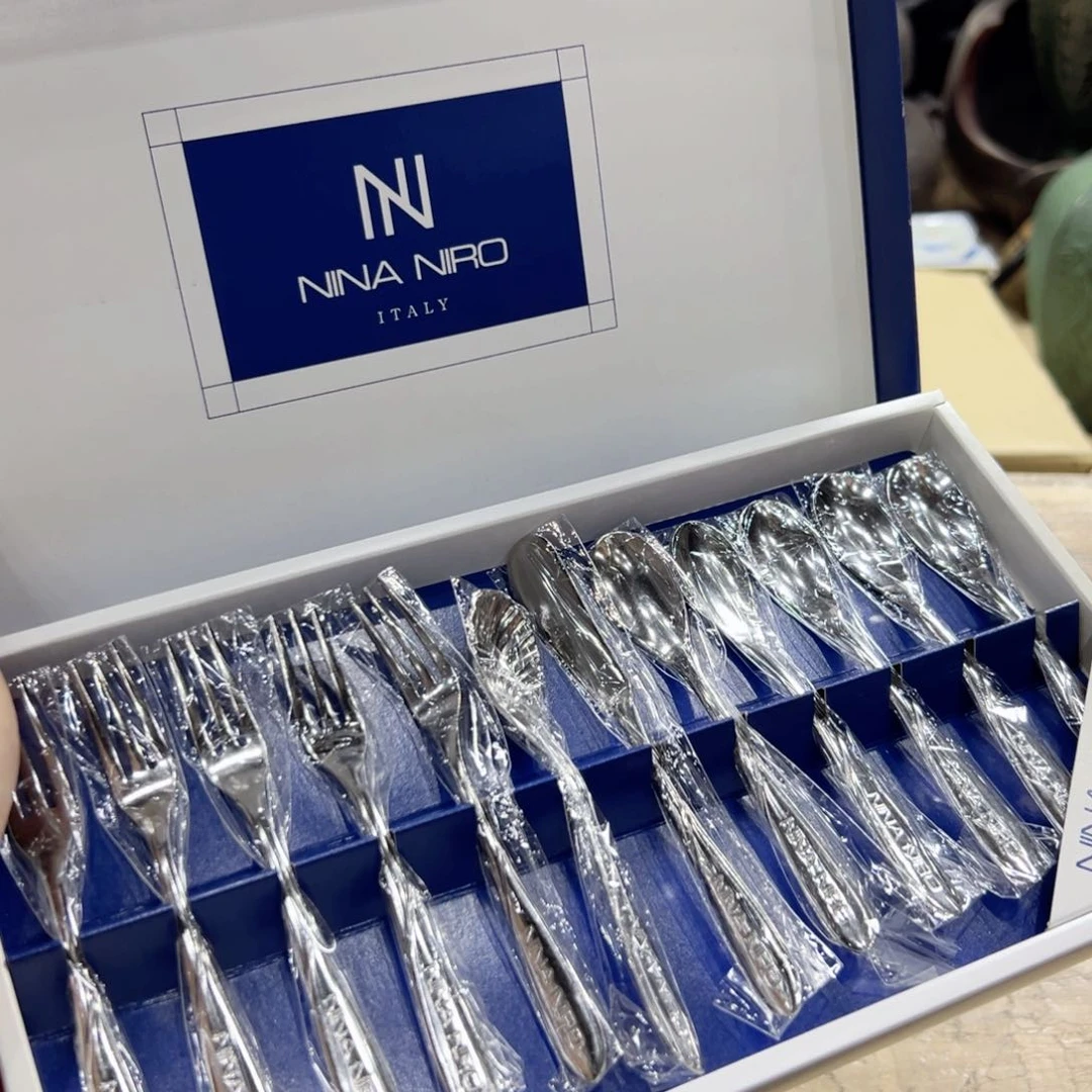 瓷片陶瓷和金属表面上产生