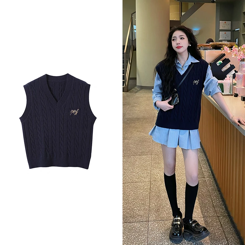 万万【加布里学院】减龄藏青色针织马甲学院风针织衫 2408M01
