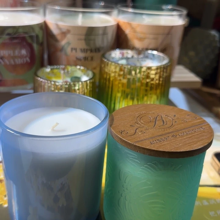 罗***士手工蜡艺两个香薰蜡烛