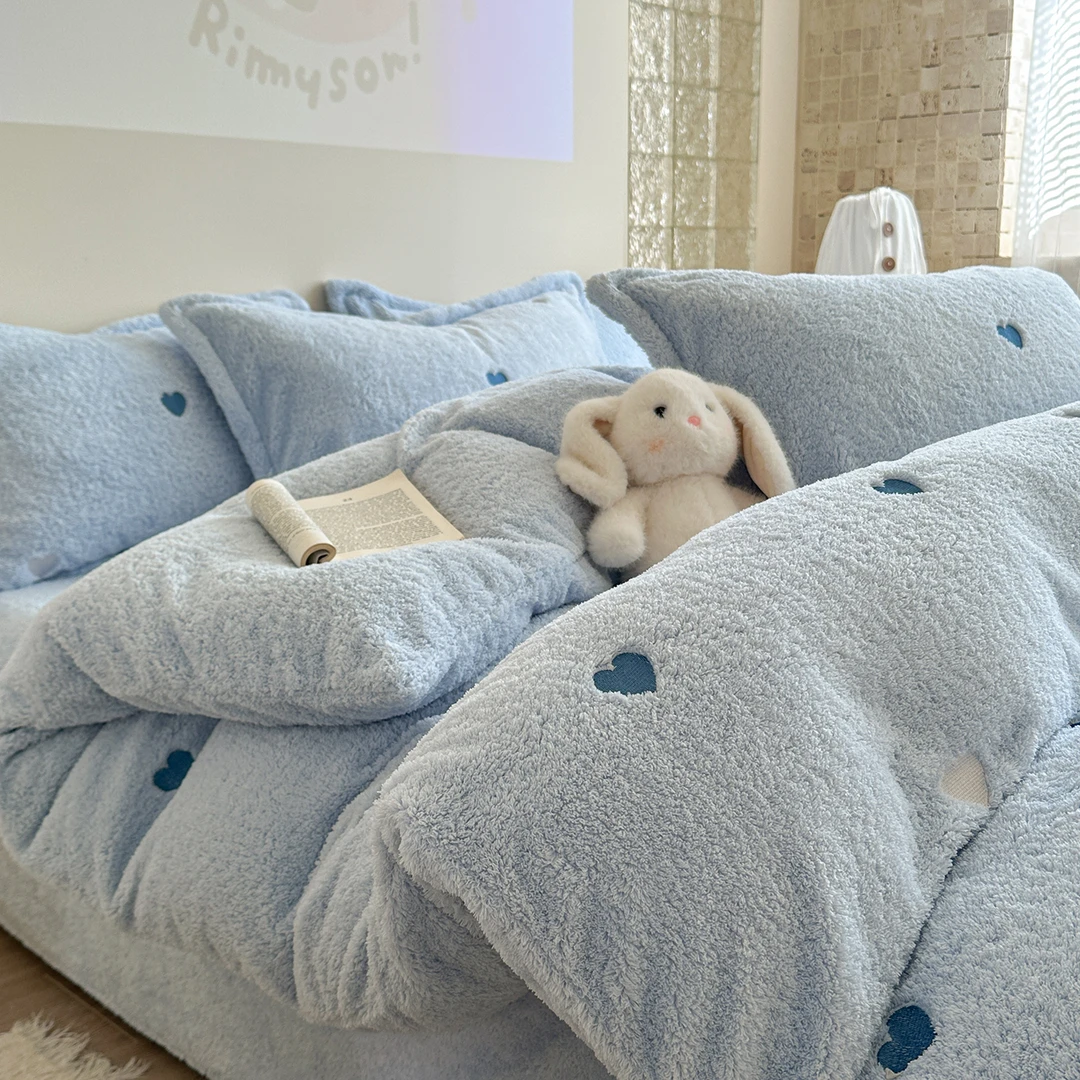 【千色屋】ins秋冬蓝色爱心刺绣双面加厚泰迪绒四件套加厚加绒被套