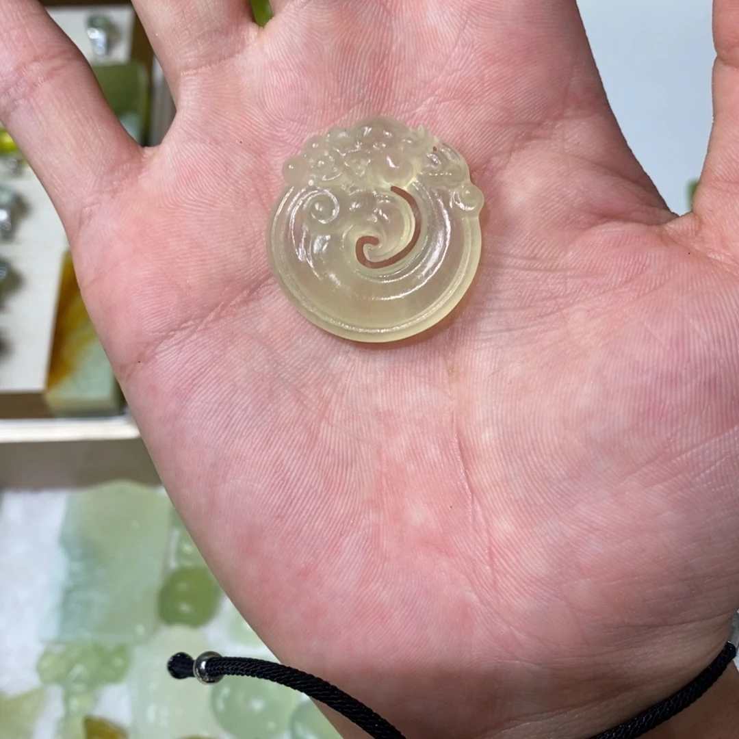 未镶嵌岫玉吊坠(不含链)