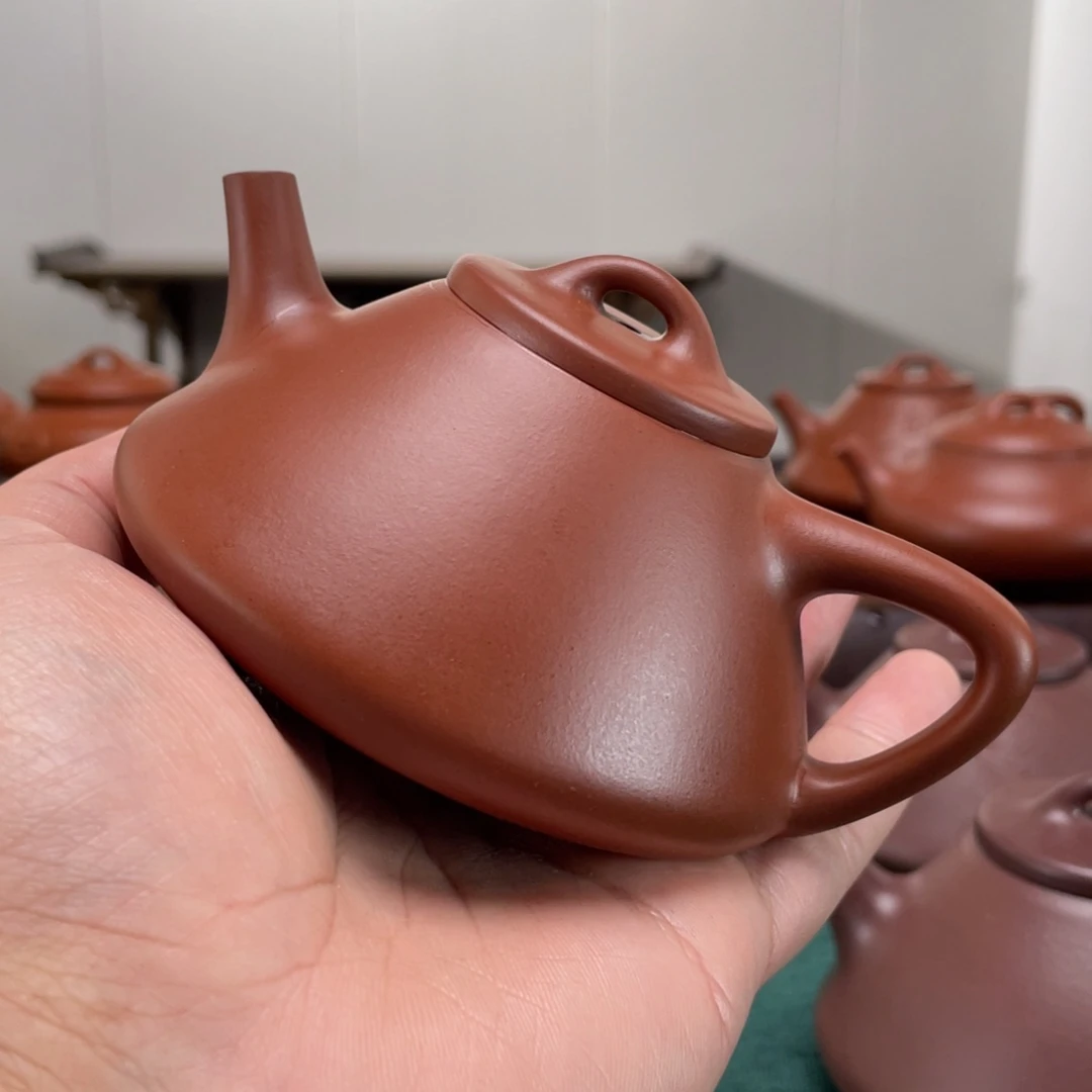 虎**風宜兴紫砂艺术学院美术