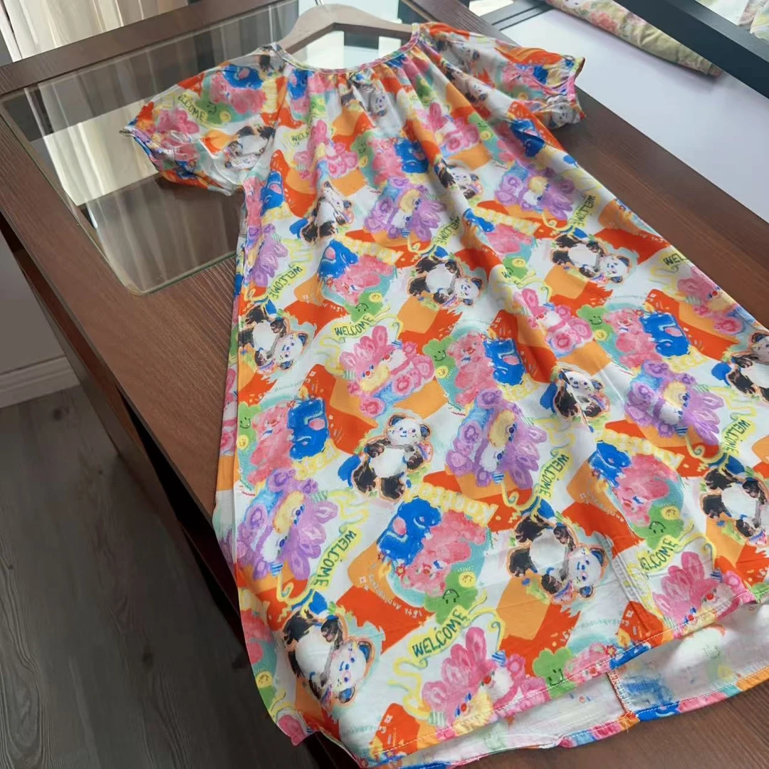 度假小熊中长款连衣裙俏皮童真短袖圆领舒适又可爱