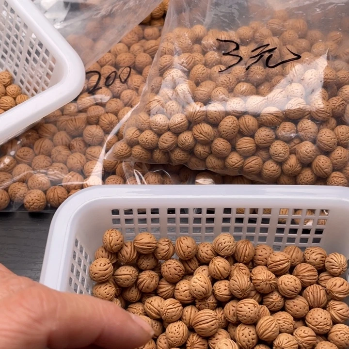 苗***树脂制品私人定制不退不换6